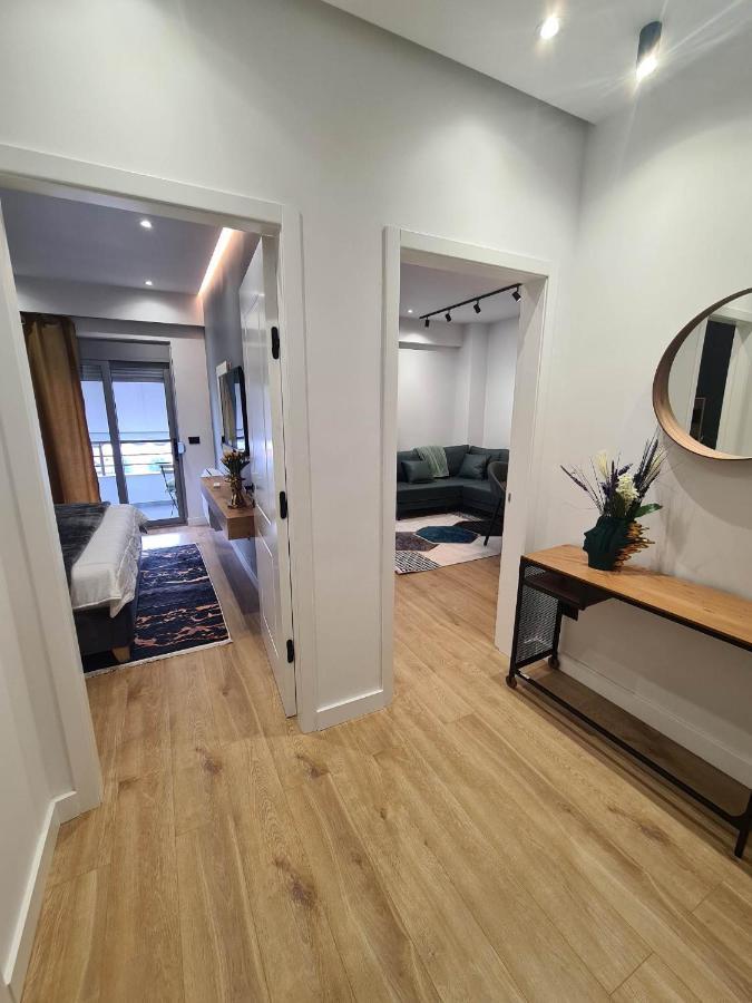 Grey Luxury Apartment Gjirokastër Extérieur photo